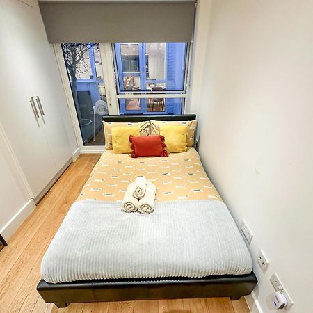 Chic 3 Bedroom Flat With Private Terrace In Holloway Near Finsbury Park London Eksteriør billede