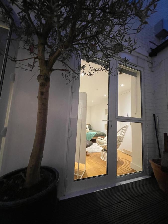 Chic 3 Bedroom Flat With Private Terrace In Holloway Near Finsbury Park London Eksteriør billede
