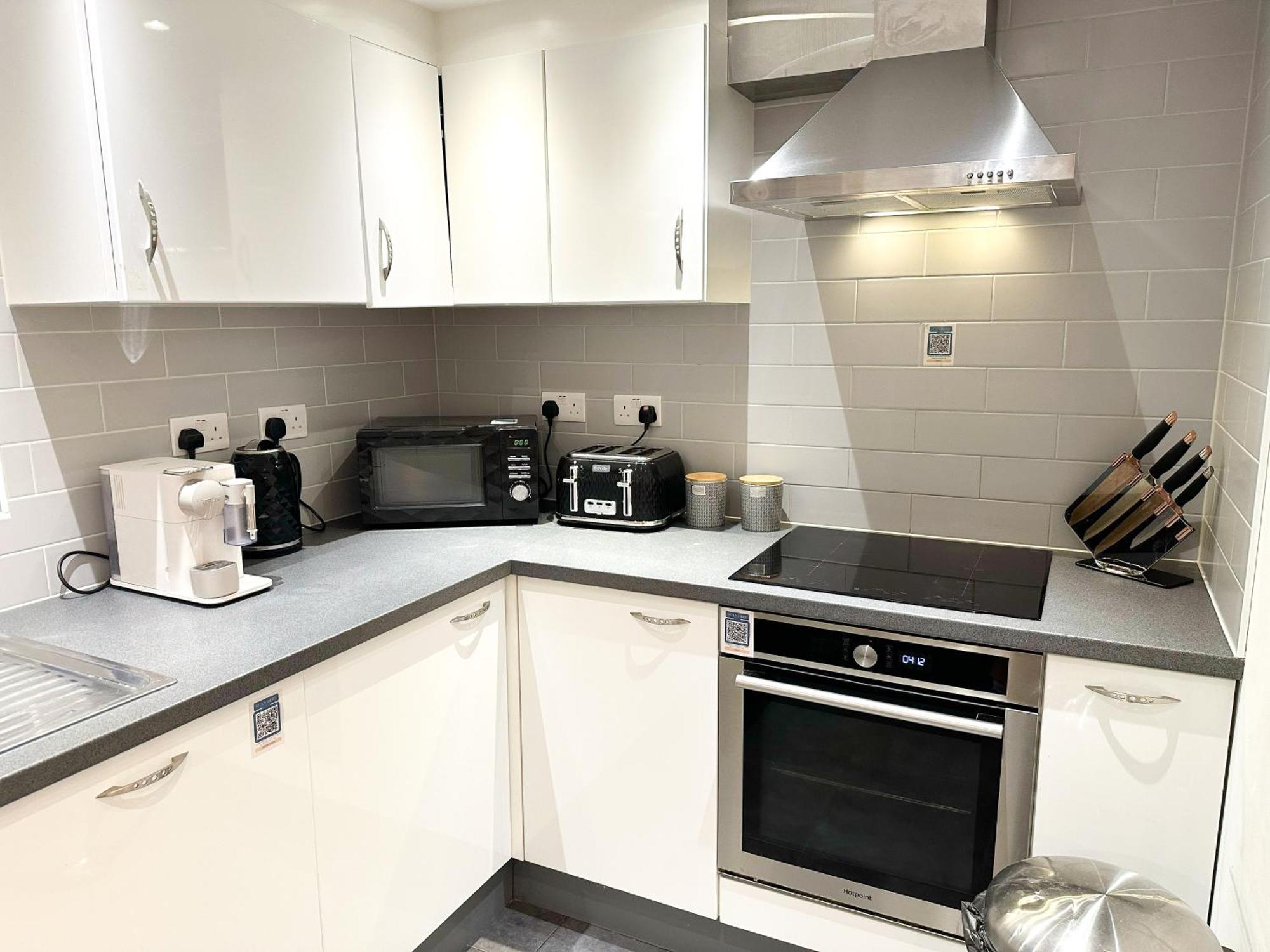Chic 3 Bedroom Flat With Private Terrace In Holloway Near Finsbury Park London Eksteriør billede