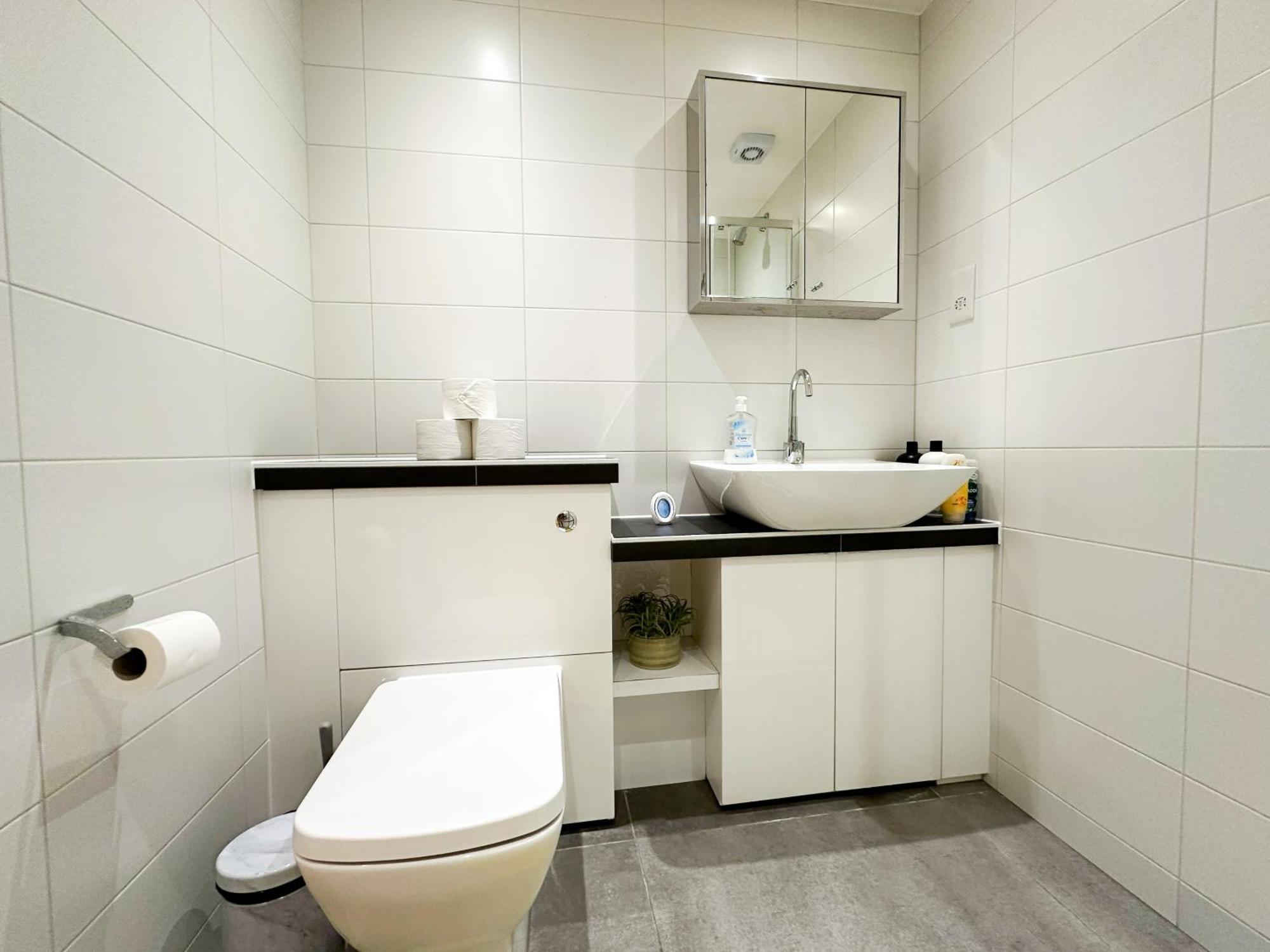 Chic 3 Bedroom Flat With Private Terrace In Holloway Near Finsbury Park London Eksteriør billede