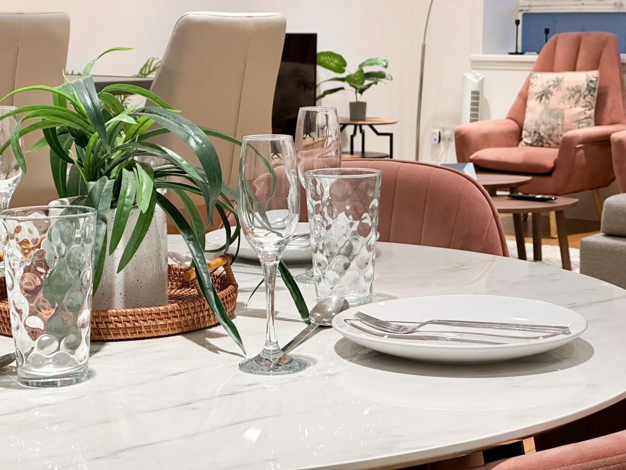 Chic 3 Bedroom Flat With Private Terrace In Holloway Near Finsbury Park London Eksteriør billede