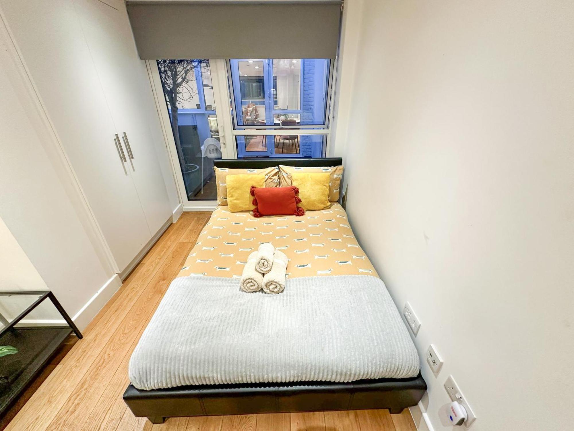 Chic 3 Bedroom Flat With Private Terrace In Holloway Near Finsbury Park London Eksteriør billede